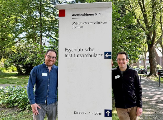 Oberarzt PD Dr. Jakov Gather (links) und Psychologe Jonathan Hagemeister. Oberarzt PD Dr. Jakov Gather (links) und Psychologe Jonathan Hagemeister.